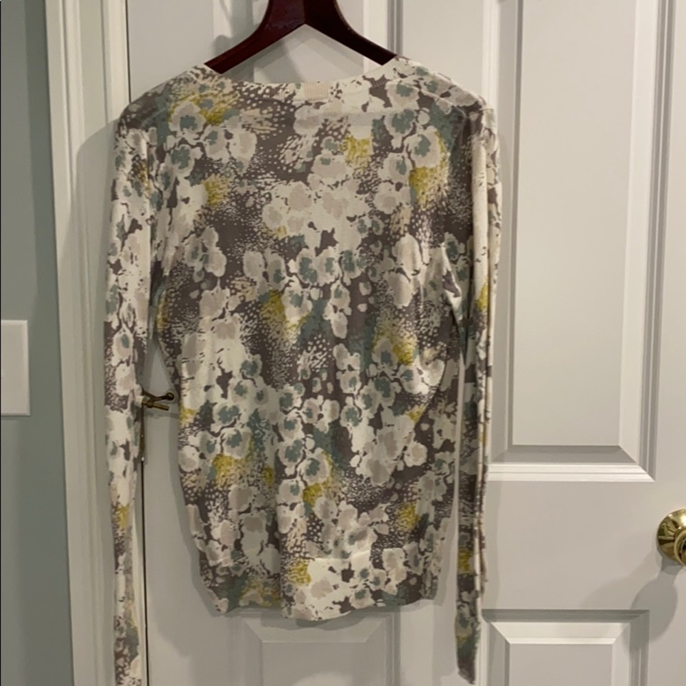 Flowered Cardigan - Picture 4 of 4